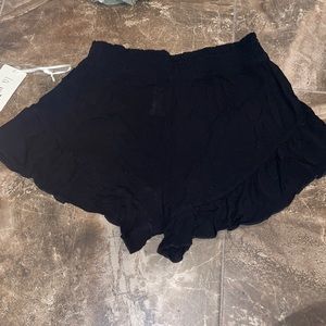 Dottie Couture “La Miel” Black High Waisted Shorts Brand New Size Medium